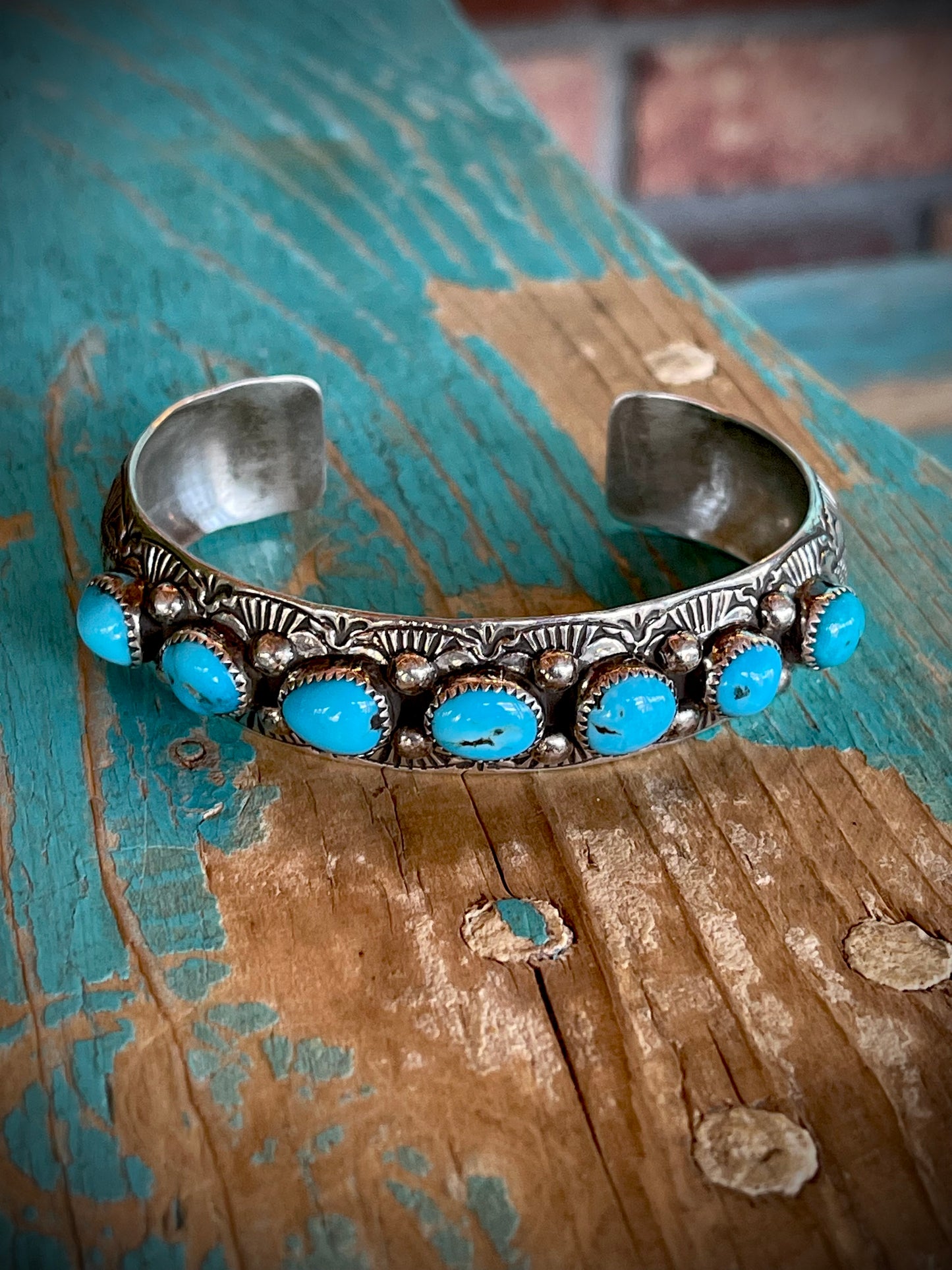 đ„CRAIGS SMOKINâ HOT STEALđ„Sterling Silver Navajo Handmade Kingman Turquoise 7-Stone Cuffđ„