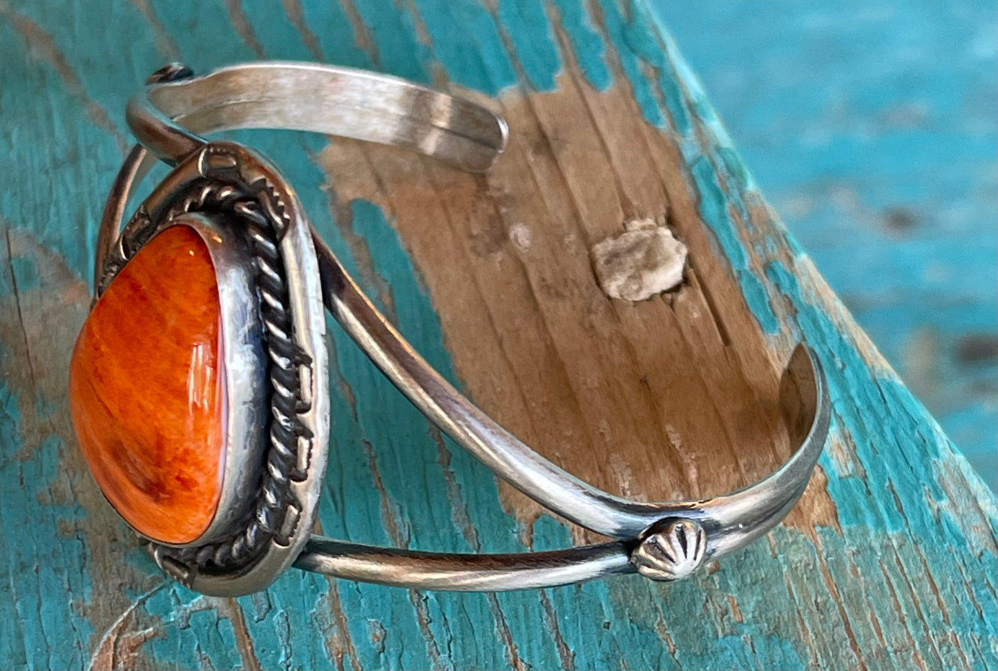 Sterling Silver Navajo Handmade Orange Spiny Oyster Cuff
