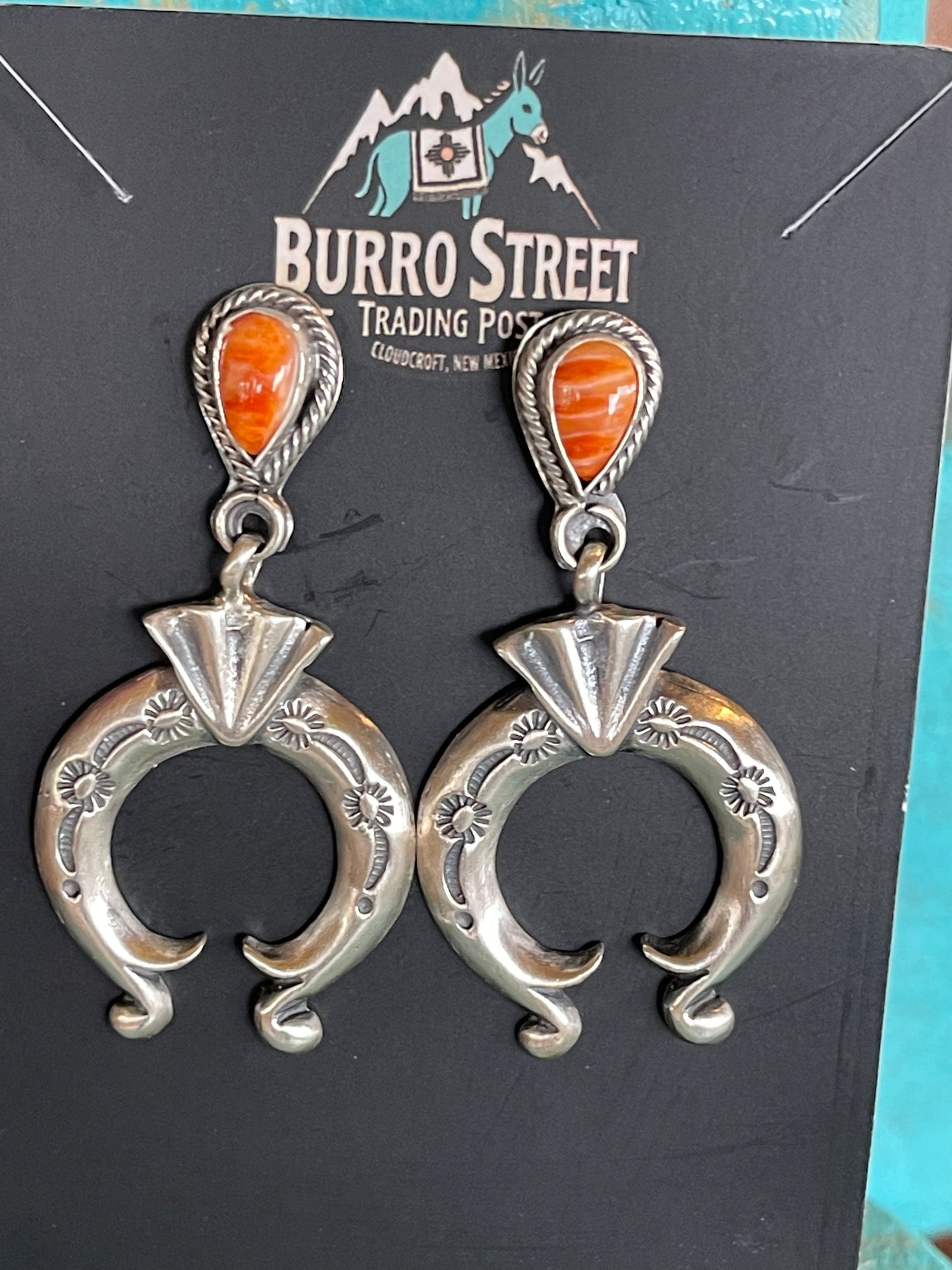 š„CRAIGS SMOKINā HOT STEALš„ Sterling Silver Navajo Handmade Orange Spiny Oyster Naja Post Earringsš„