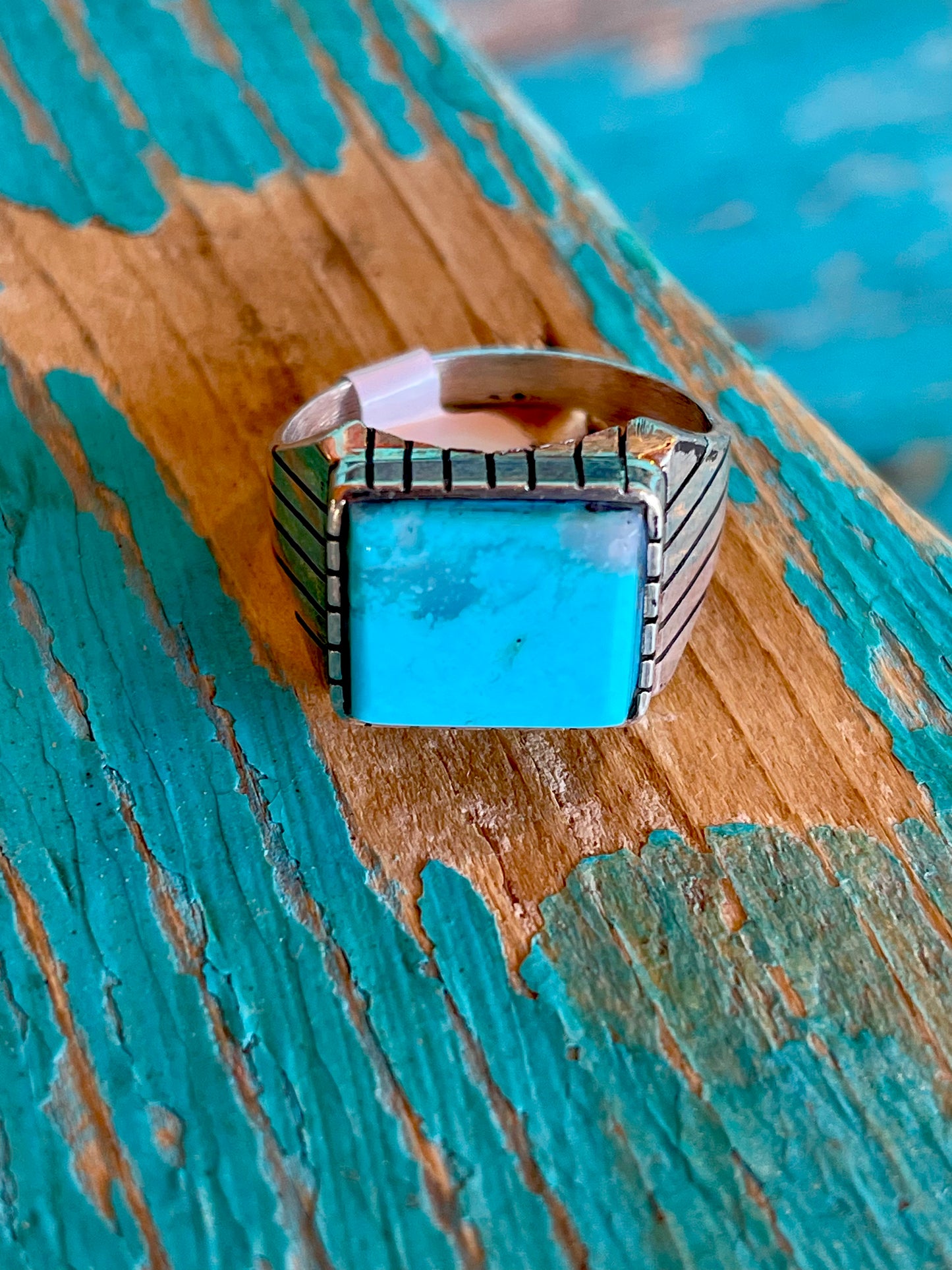 🔥CRAIG’S SMOKIN’ HOT STEAL🔥Sterling Silver Navajo Handmade Kingman Turquoise Ring - Size 11.5