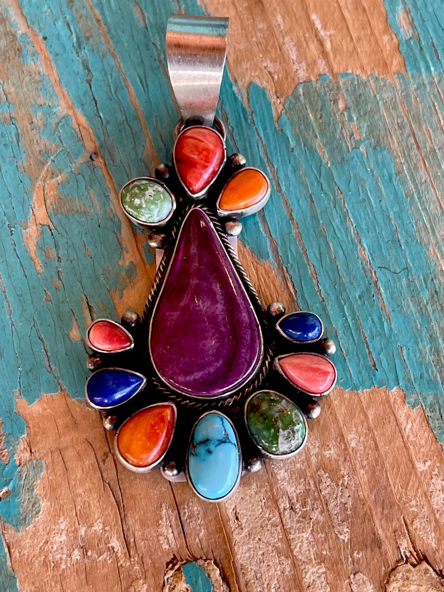🔥CRAIGS SMOKIN’ HOT STEAL🔥Sterling Silver Navajo Handmade Purple Spiny Oyster Multi-Stone Pendant🔥