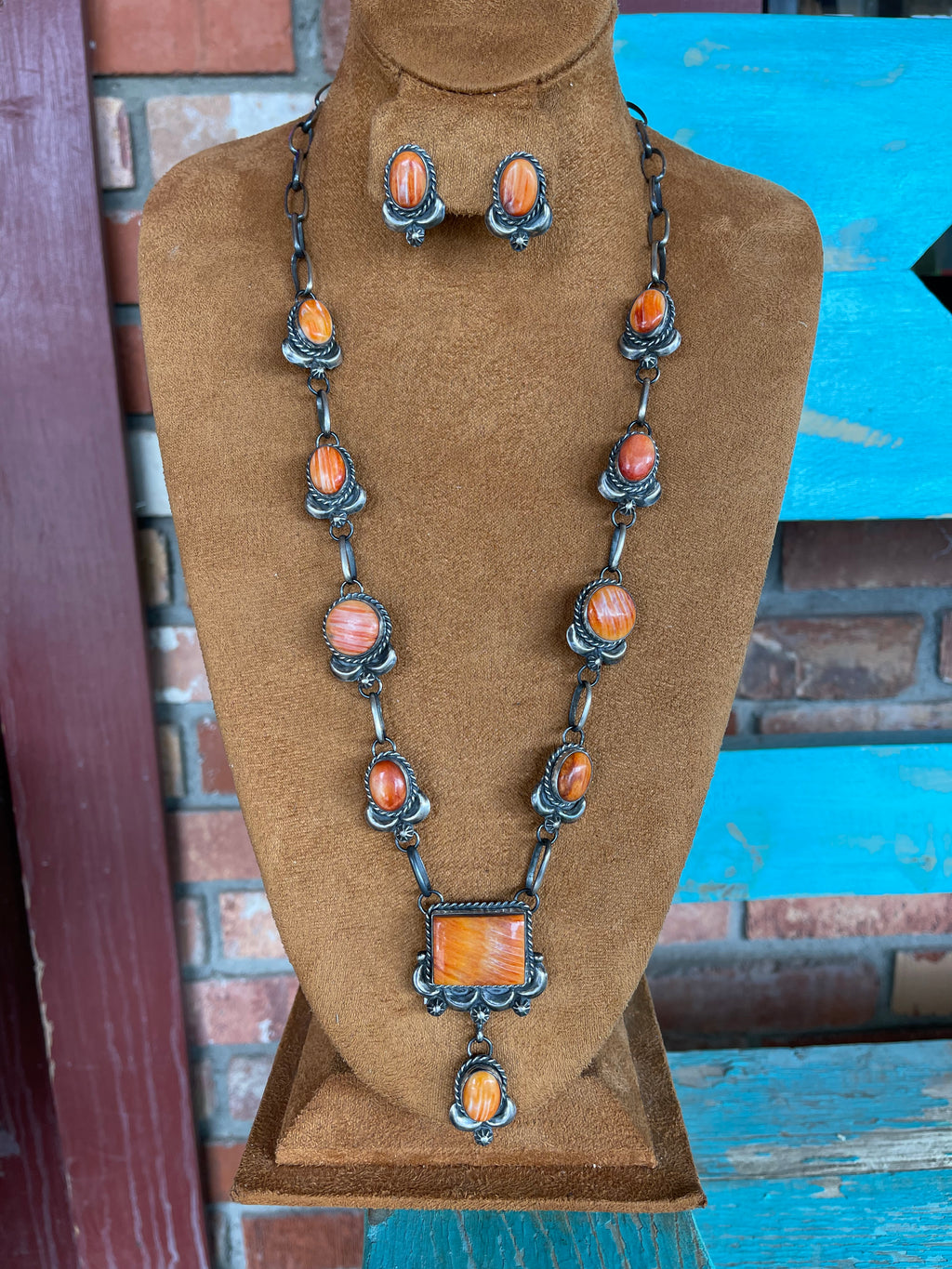 🔥CRAIGS SMOKIN’ HOT STEAL🔥Sterling Silver Navajo Handmade Spiny Oyster Necklace Set-26” Long🔥