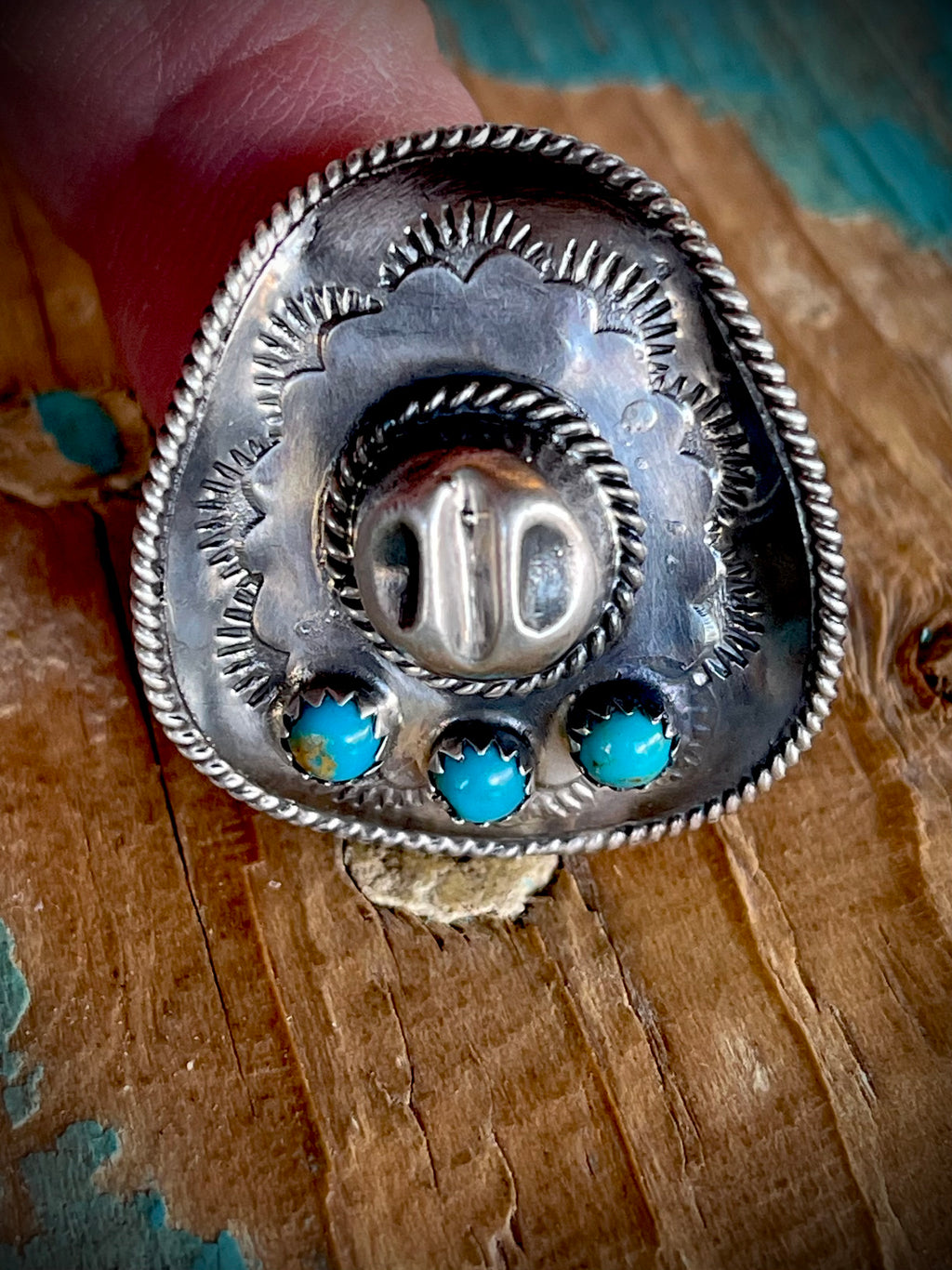 🔥CRAIG’S SMOKIN’ HOT STEAL🔥Sterling Silver Navajo Handmade Kingman Turquoise Cowboy Hat Ring - Size 9🔥