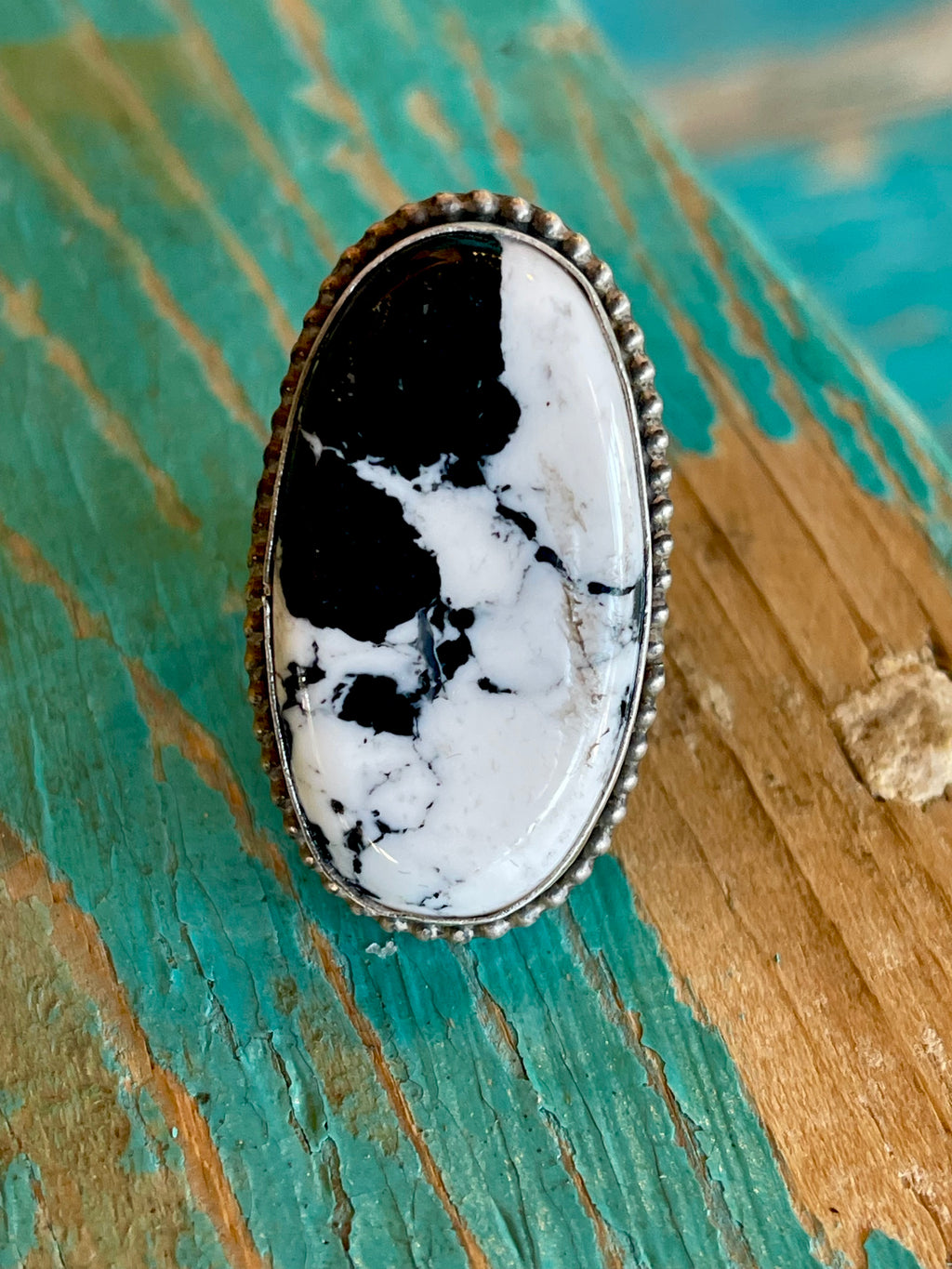 🔥CRAIGS SMOKIN’ HOT STEAL🔥Sterling Silver Navajo Handmade White Buffalo Ring - Size 9🔥