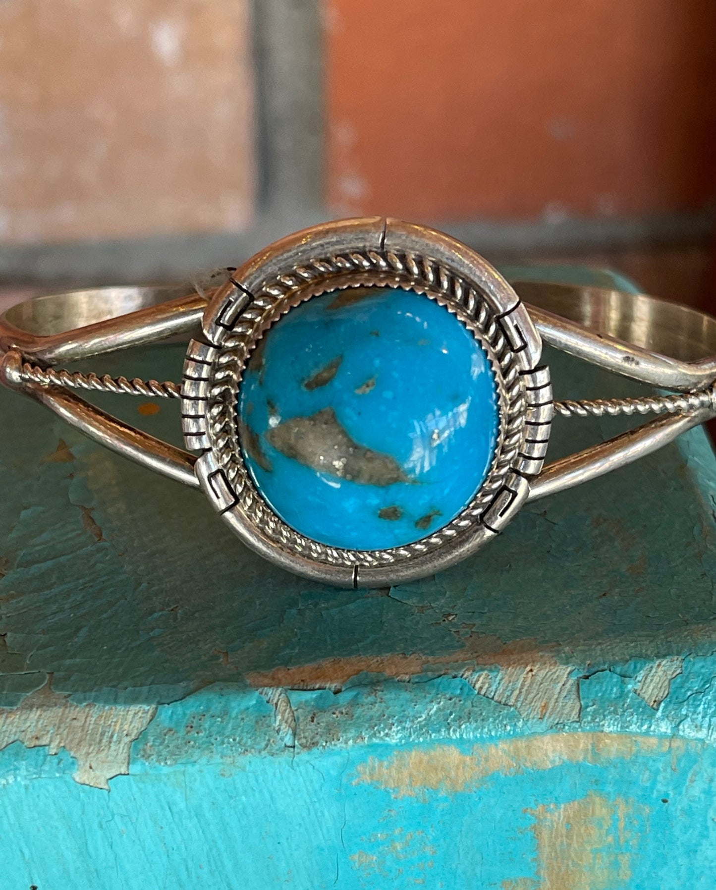 🔥CRAIGS SMOKIN’ HOT STEAL🔥Sterling Silver Navajo Handmade Kingman Turquoise Nugget Cuff🔥