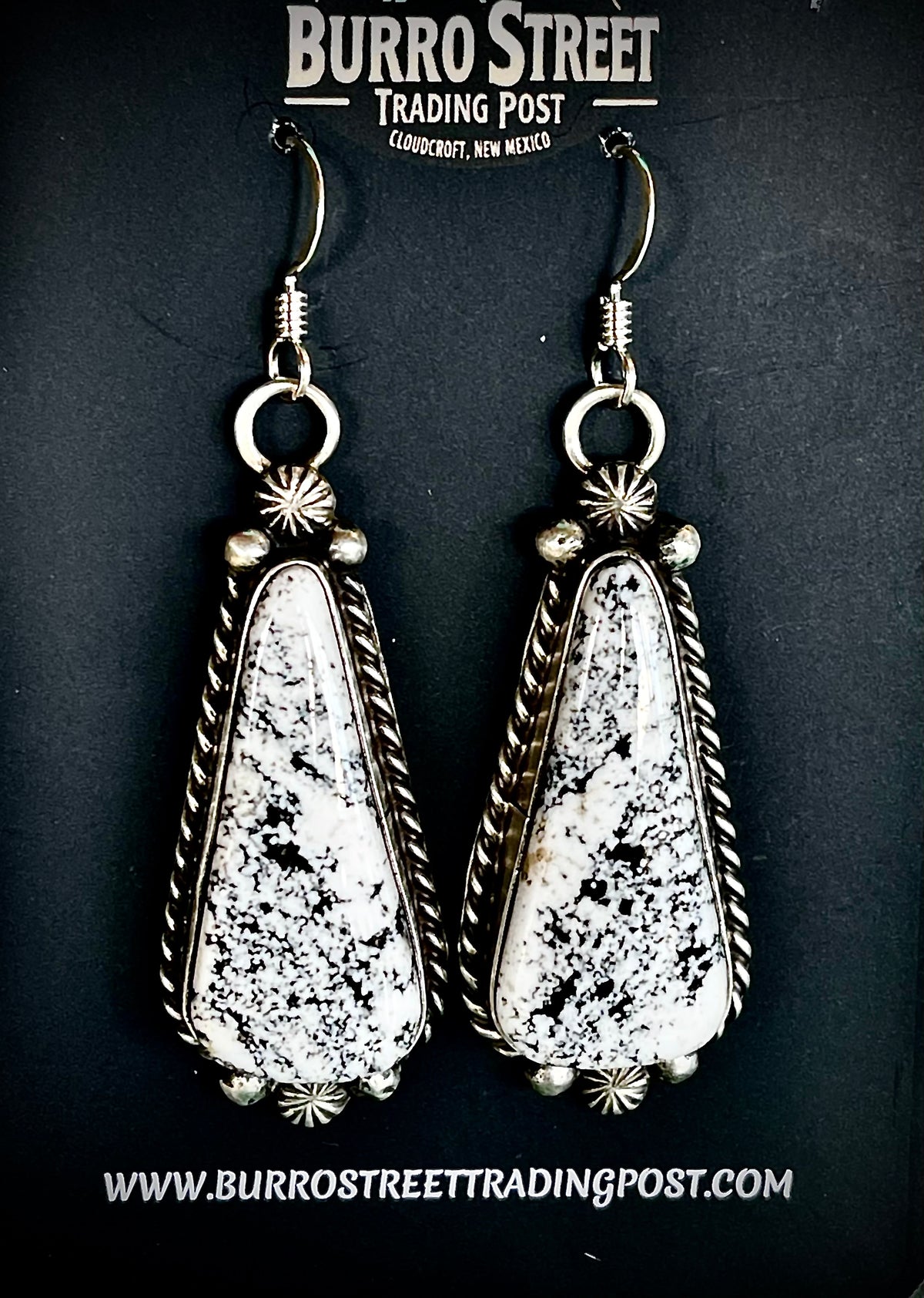 🔥CRAIGS SMOKIN’ HOT STEAL🔥 Sterling Silver Navajo Handmade White Buffalo French Hook Earrings🔥
