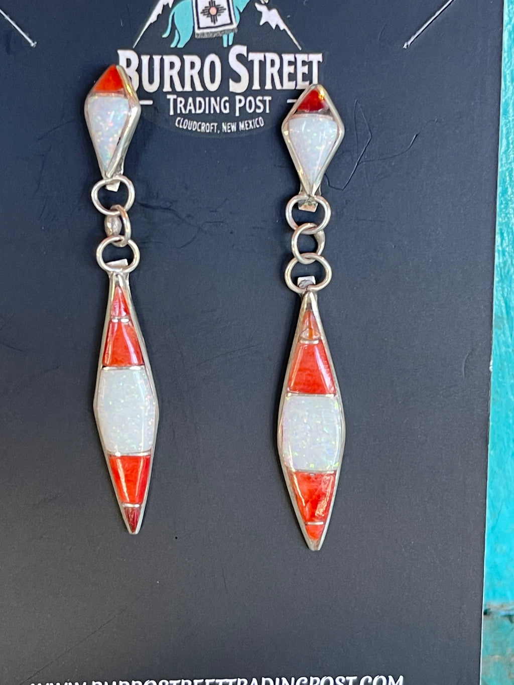 🔥CRAIGS SMOKIN’ HOT STEAL🔥 Sterling Silver Zuni Handmade Orange Spiny Oyster and White Opal Inlay Post Earrings🔥