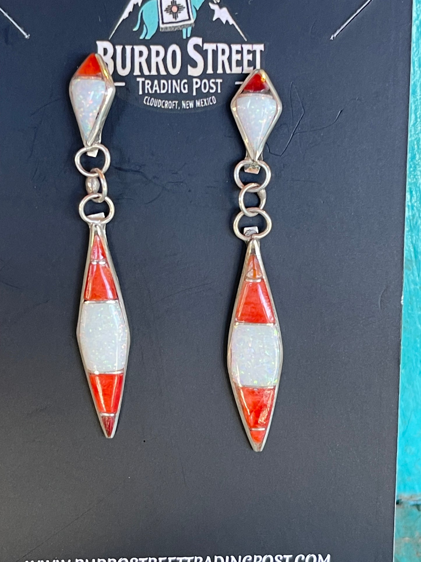 🔥CRAIGS SMOKIN’ HOT STEAL🔥 Sterling Silver Zuni Handmade Orange Spiny Oyster and White Opal Inlay Post Earrings🔥