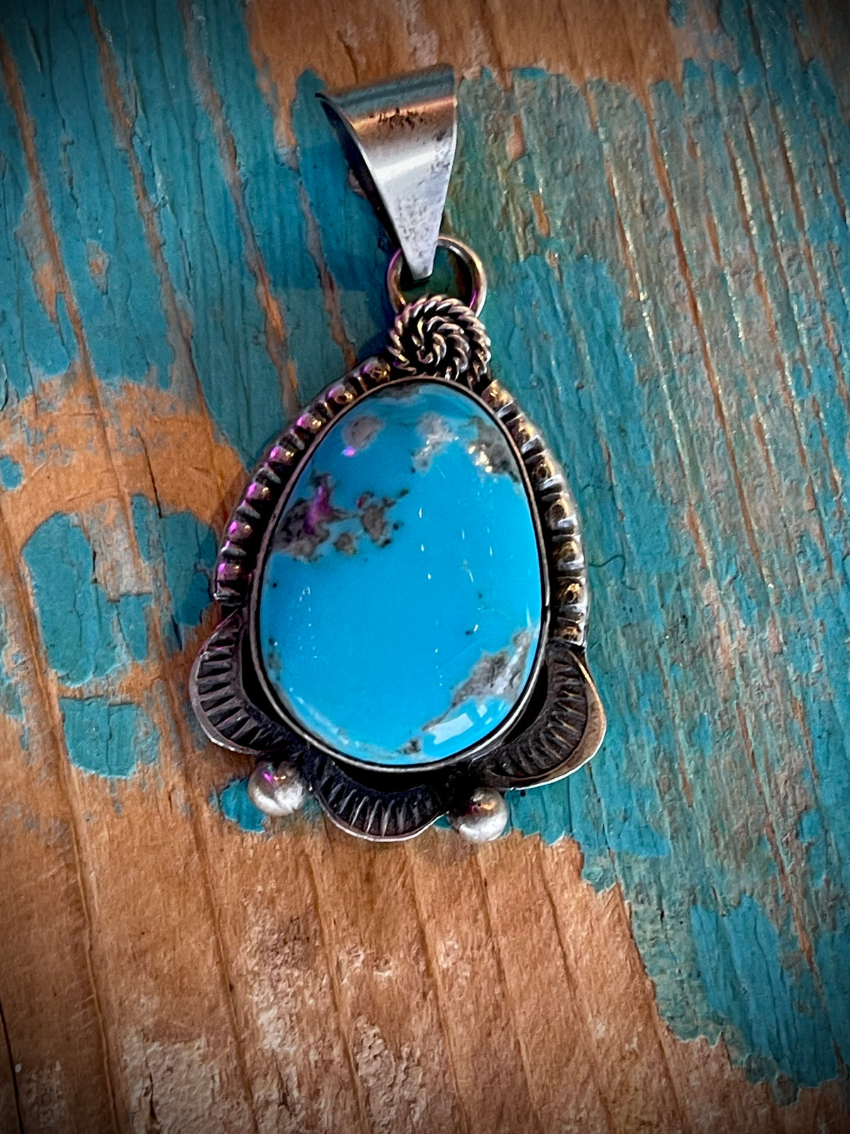 🔥CRAIG’S SMOKIN’ HOT STEAL🔥Sterling Silver Navajo Handmade Kingman Turquoise Pendant - (Pendant only)🔥