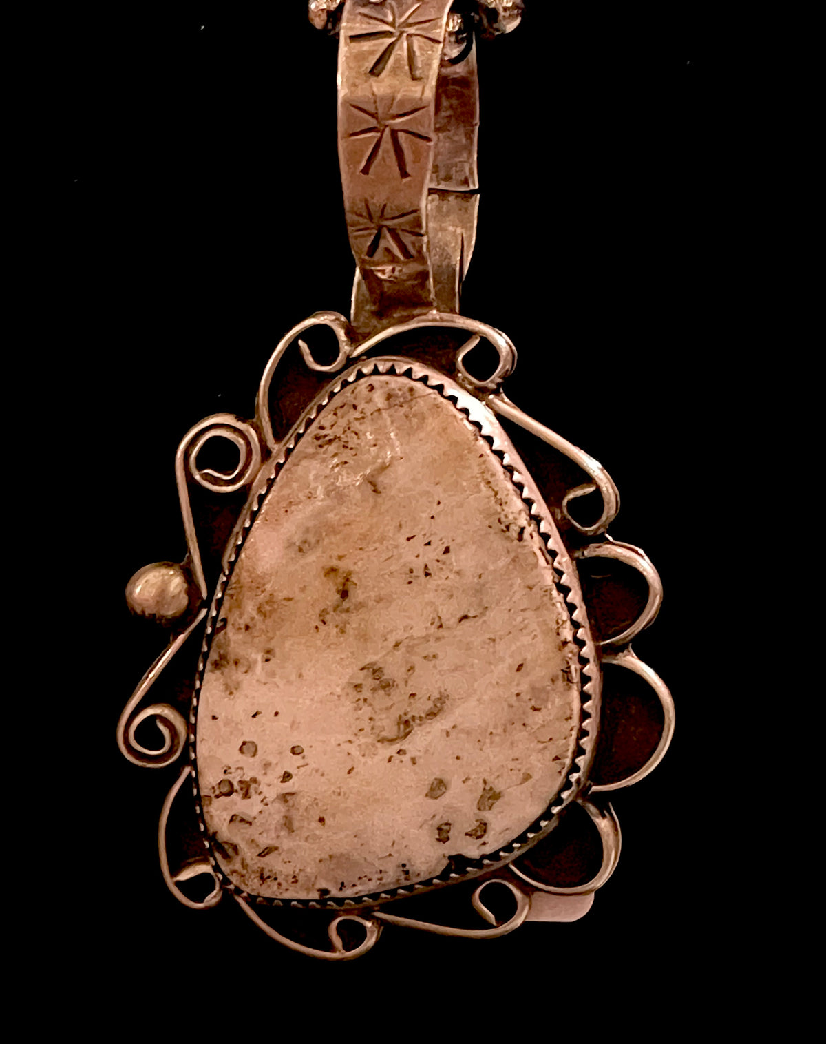 🔥SOLD w/ EXTRA 10% DISCOUNT…just in the nick of time😅🔥CRAIG’S SMOKIN’ HOT STEAL🔥Sterling Silver Navajo Handmade White Buffalo Pendant (pendant only)🔥