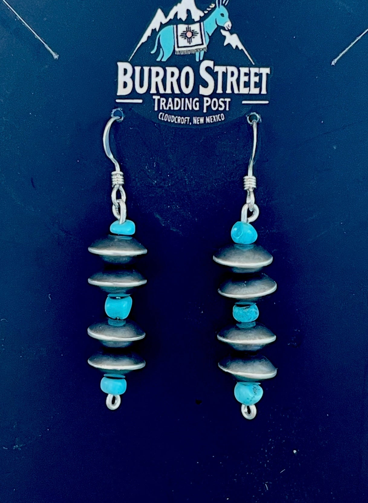 🔥CRAIGS SMOKIN’ HOT STEAL🔥 Sterling Silver Navajo Handmade Kingman Turquoise Navajo Pearl French Hook Earrings🔥