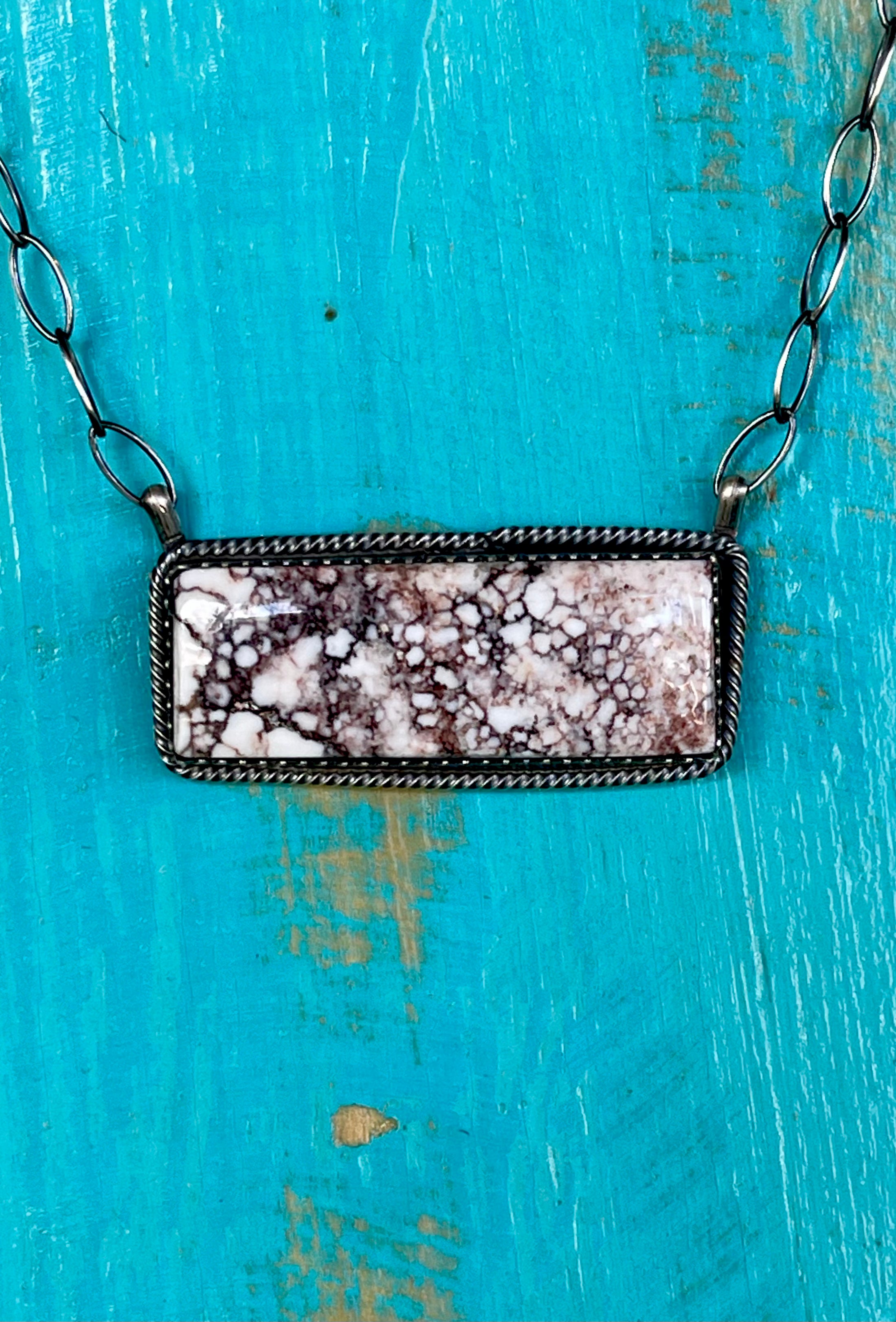 🔥CRAIG’S SMOKIN’ HOT STEAL🔥Sterling Silver Navajo Handmade Wild Horse 20” Bar Necklace🔥