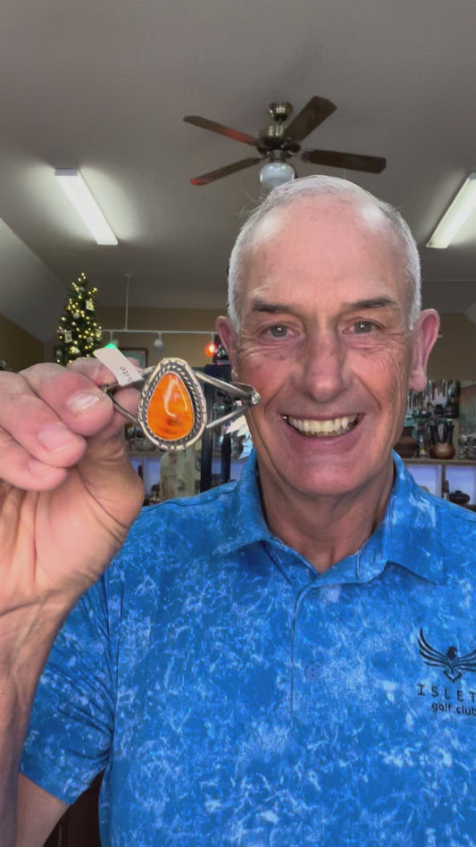 Sterling Silver Navajo Handmade Orange Spiny Oyster Cuff