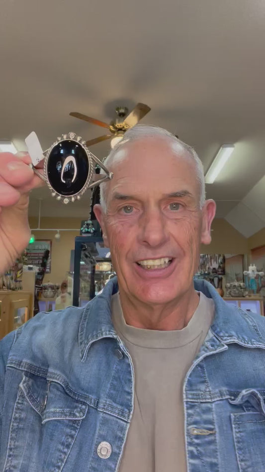 🔥SOLD🔥CRAIGS SMOKIN’ HOT STEAL🔥Sterling Silver Navajo Handmade Black Onyx Cuff